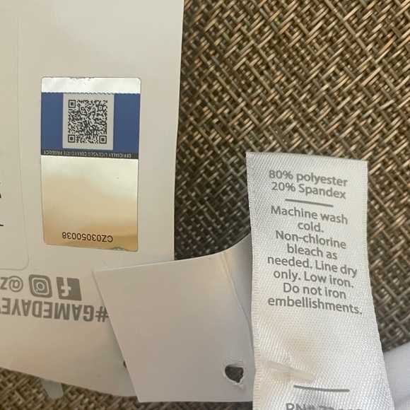 Penn State! Women's Blue and White Gradient Leggings - Picture 4 of 4